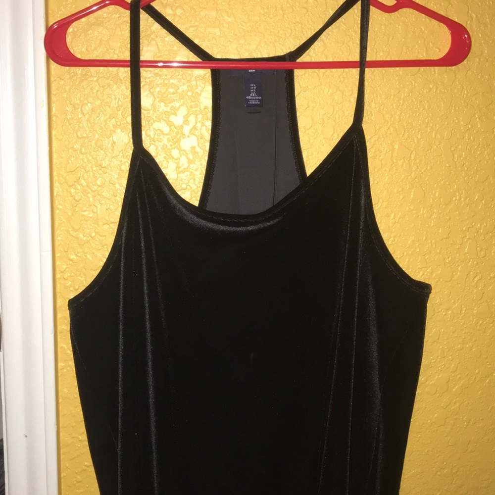 Gap velvet top